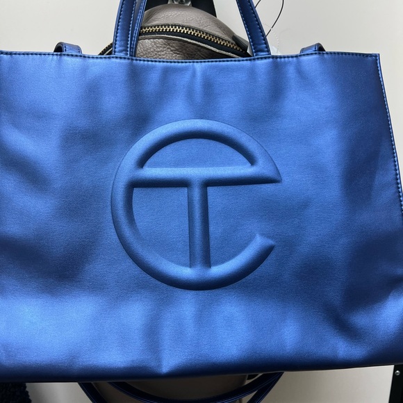 Telfar Metallic Cobalt Blue Medium Shopper, great condition! - Picture 3 of 16